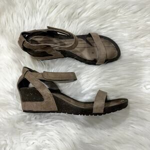 Teva Cabrillo Leather Wedge Sandal Sz 9